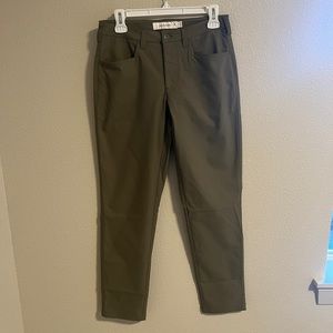 Bluffworks green Palma chinos size 4